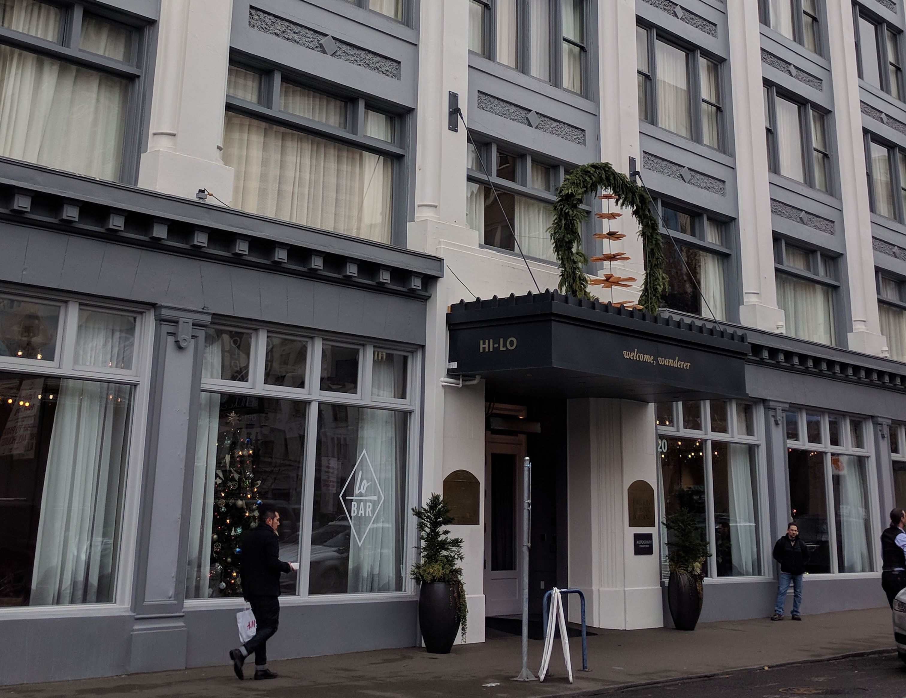 The Hi-Lo Hotel entrance in Portland Oregon