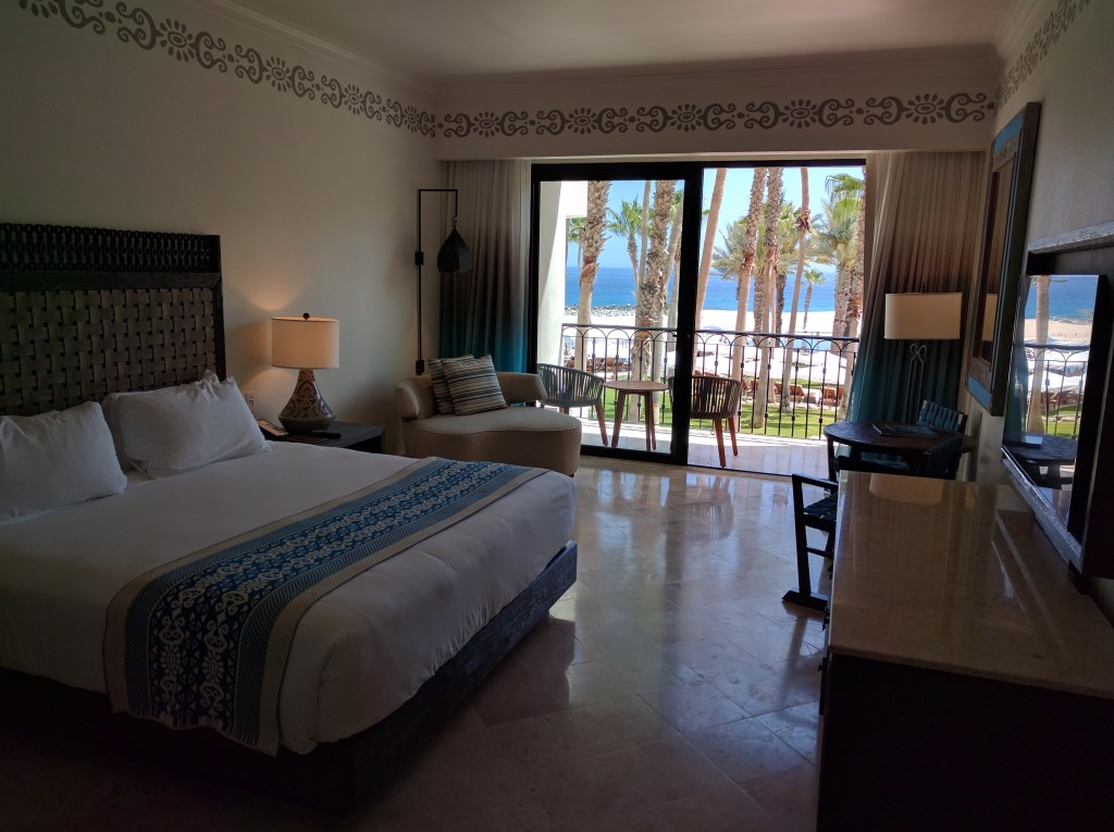 Room at the Hilton Los Cabos