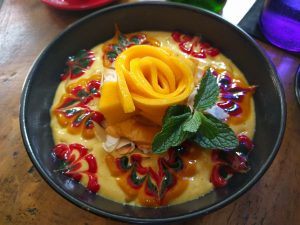 Smoothie bowl at Cafe Vida in Canggu Bali