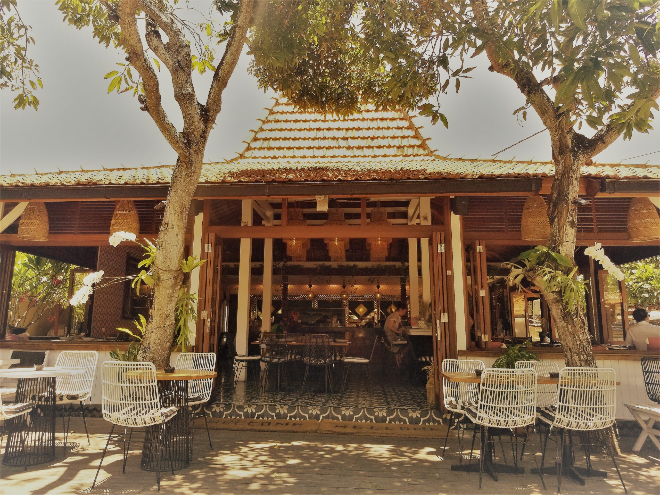 Ulekan from the outside