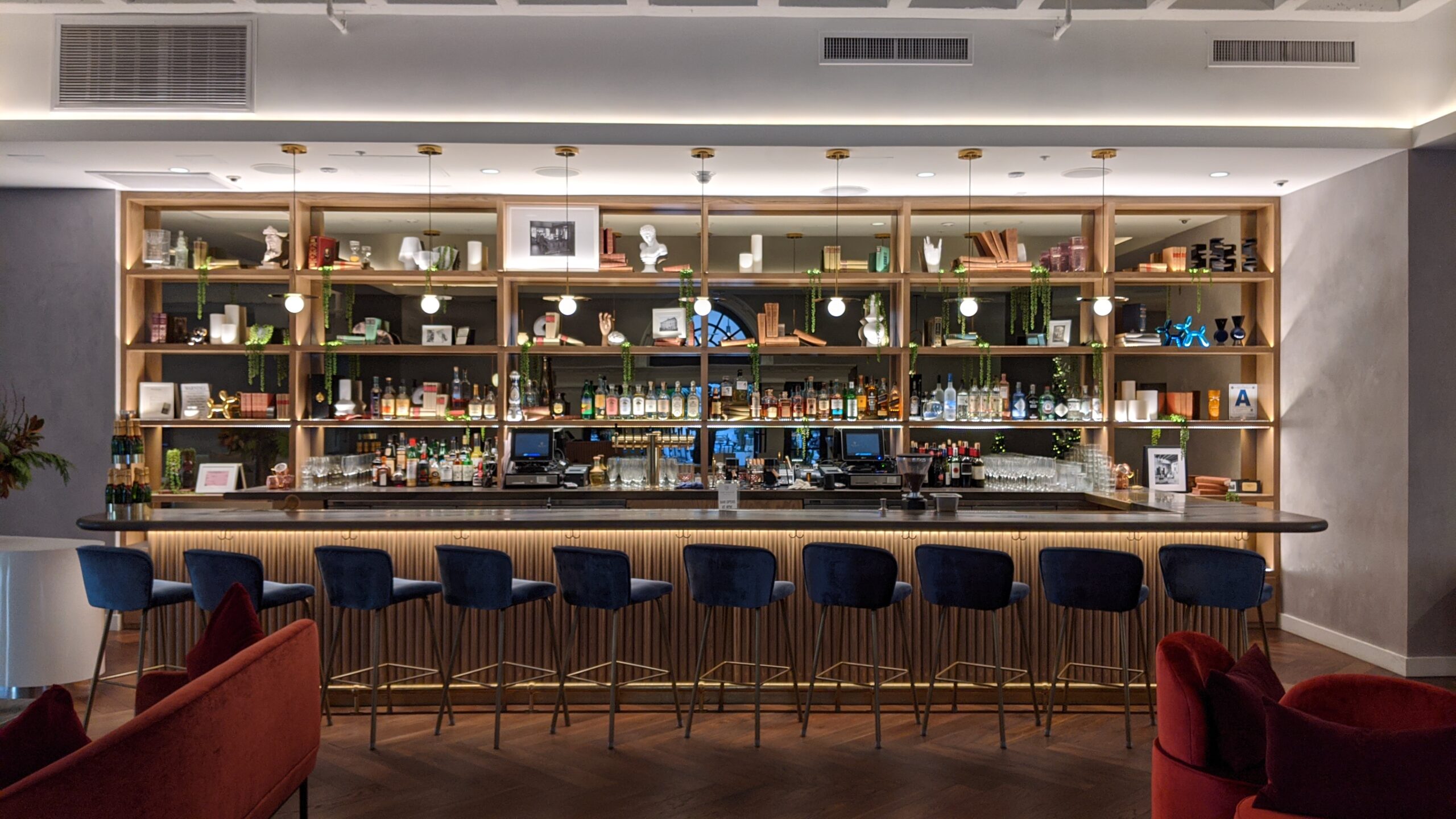 The Guild Tribute Hotel: The bar