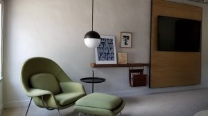 Seating area in a Saarinen room at the Andaz Scottsdale (room 9E)