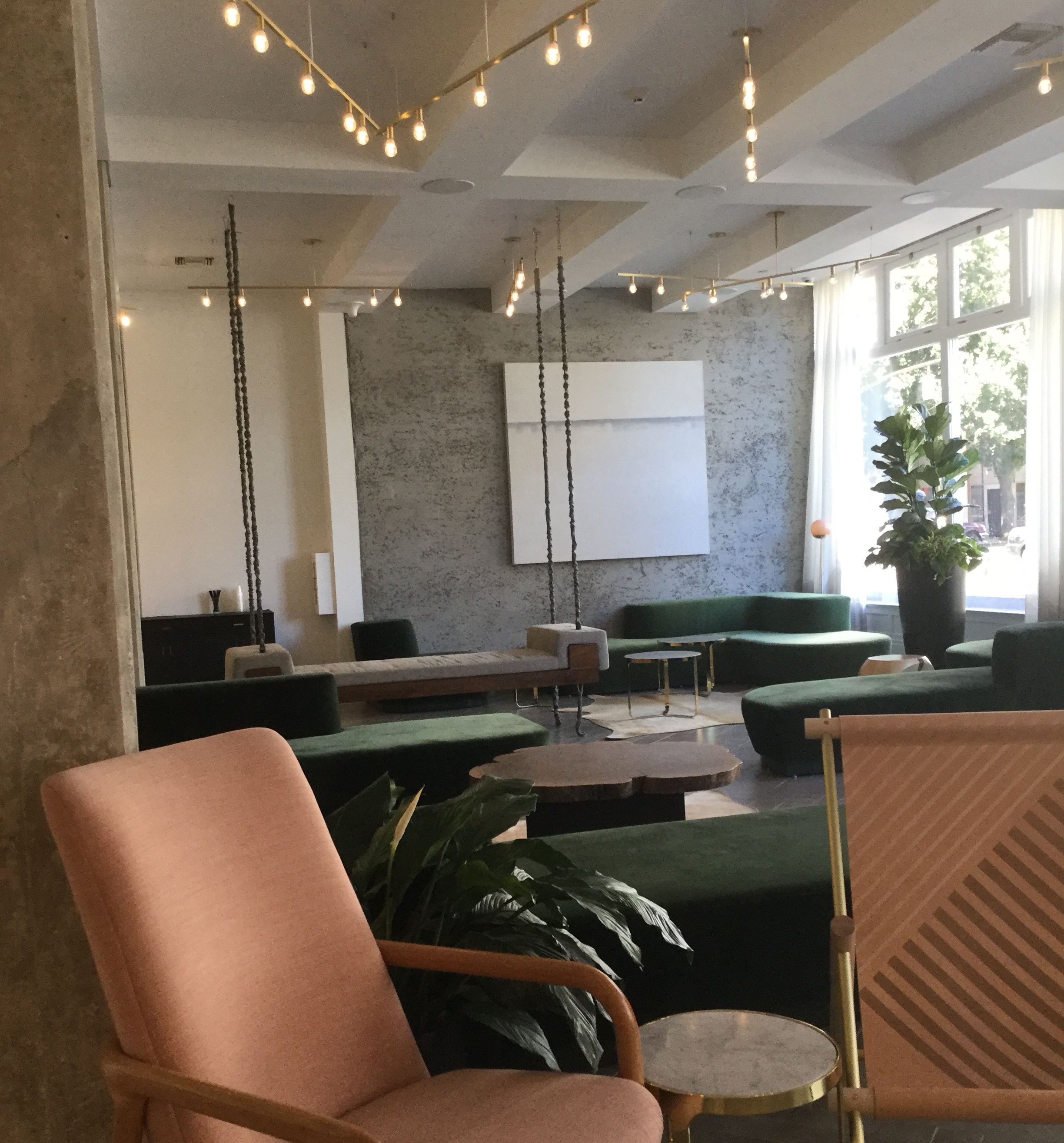 Hi-Lo-Hotel-Portland-Lobby