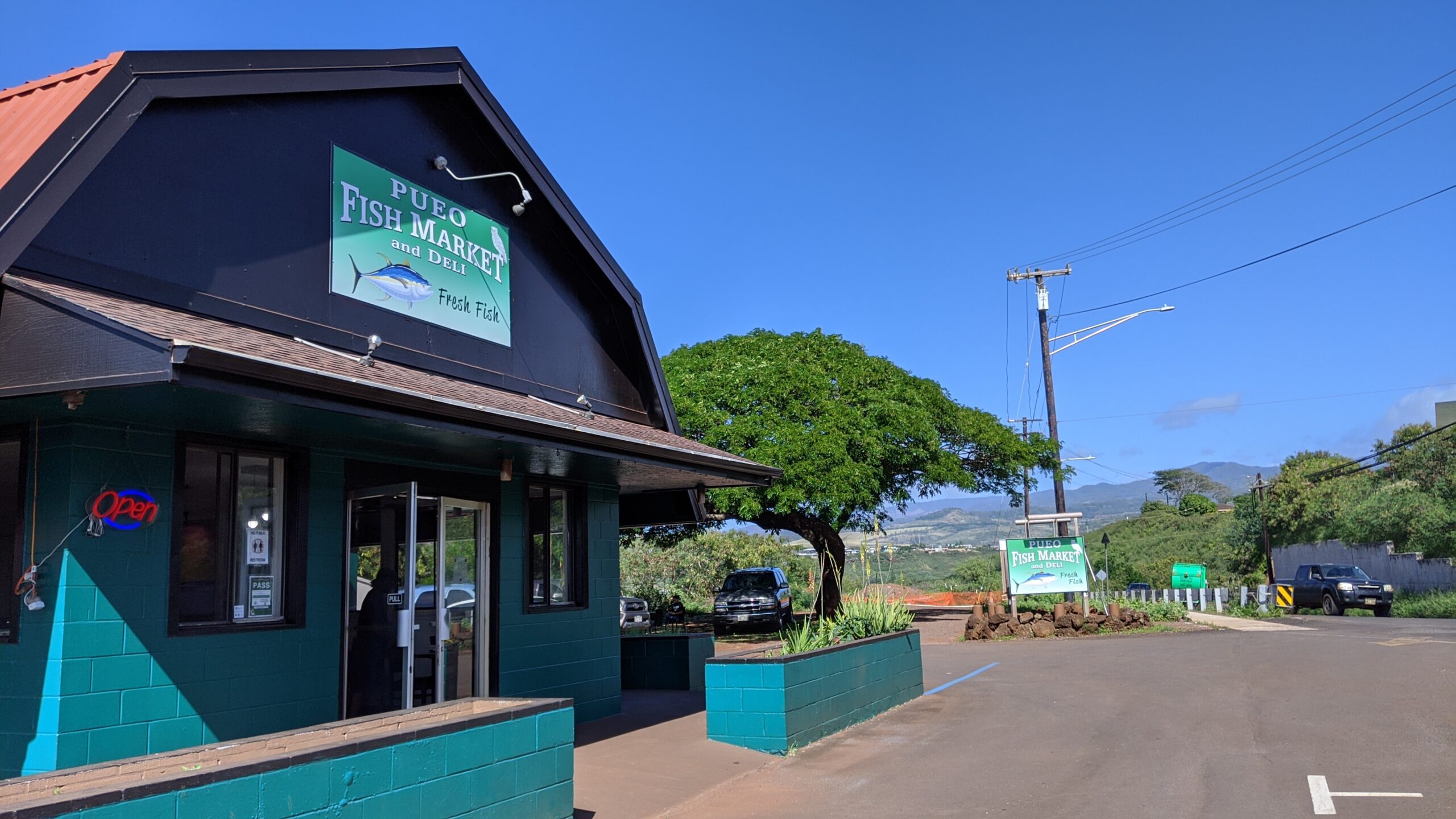 Pueo Fish Market in Kauai