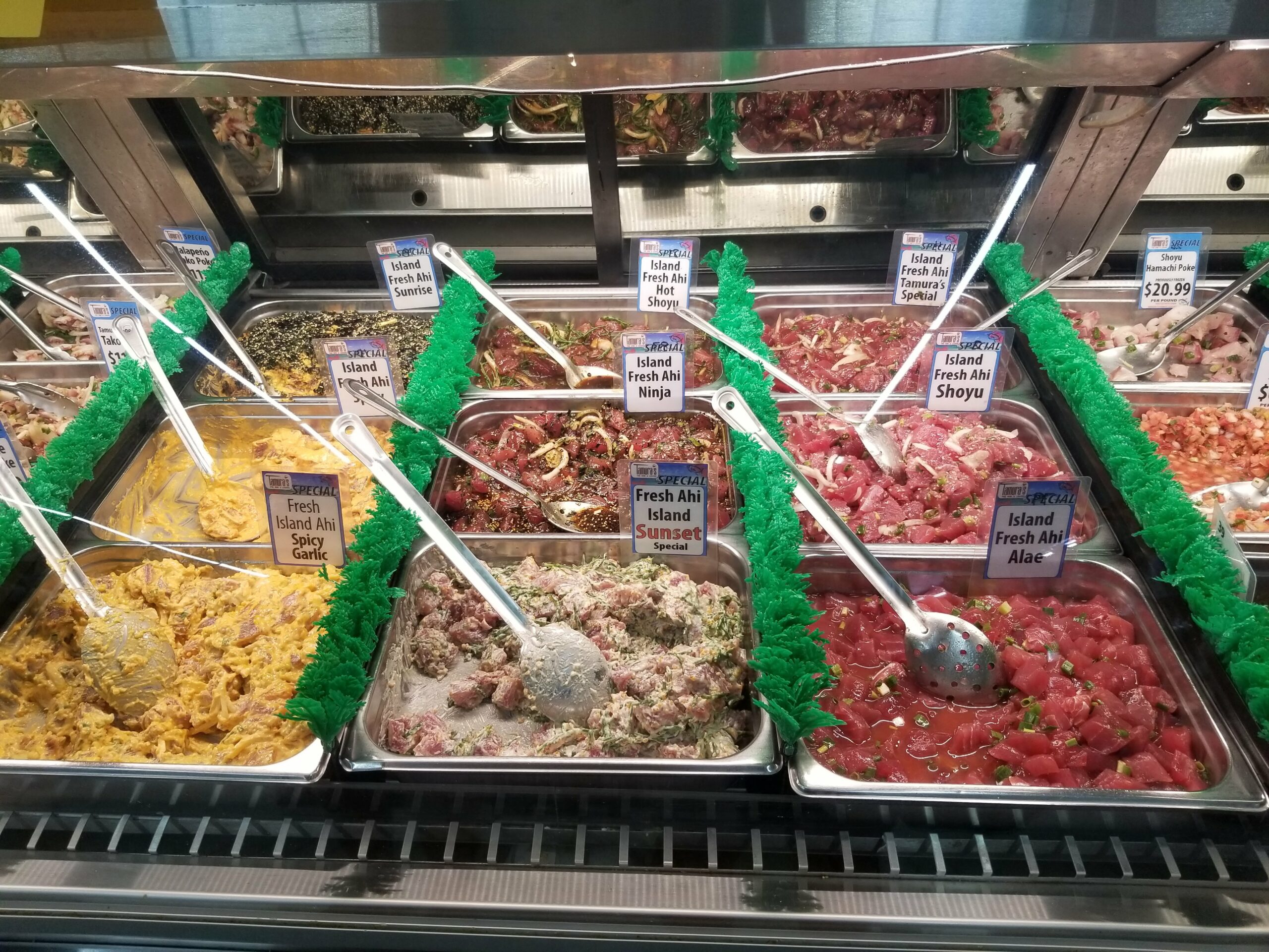 Poke selection at Tamura's