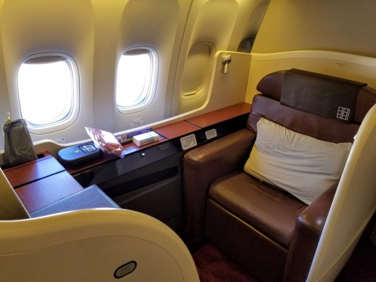 JAL First Class 777: window seat