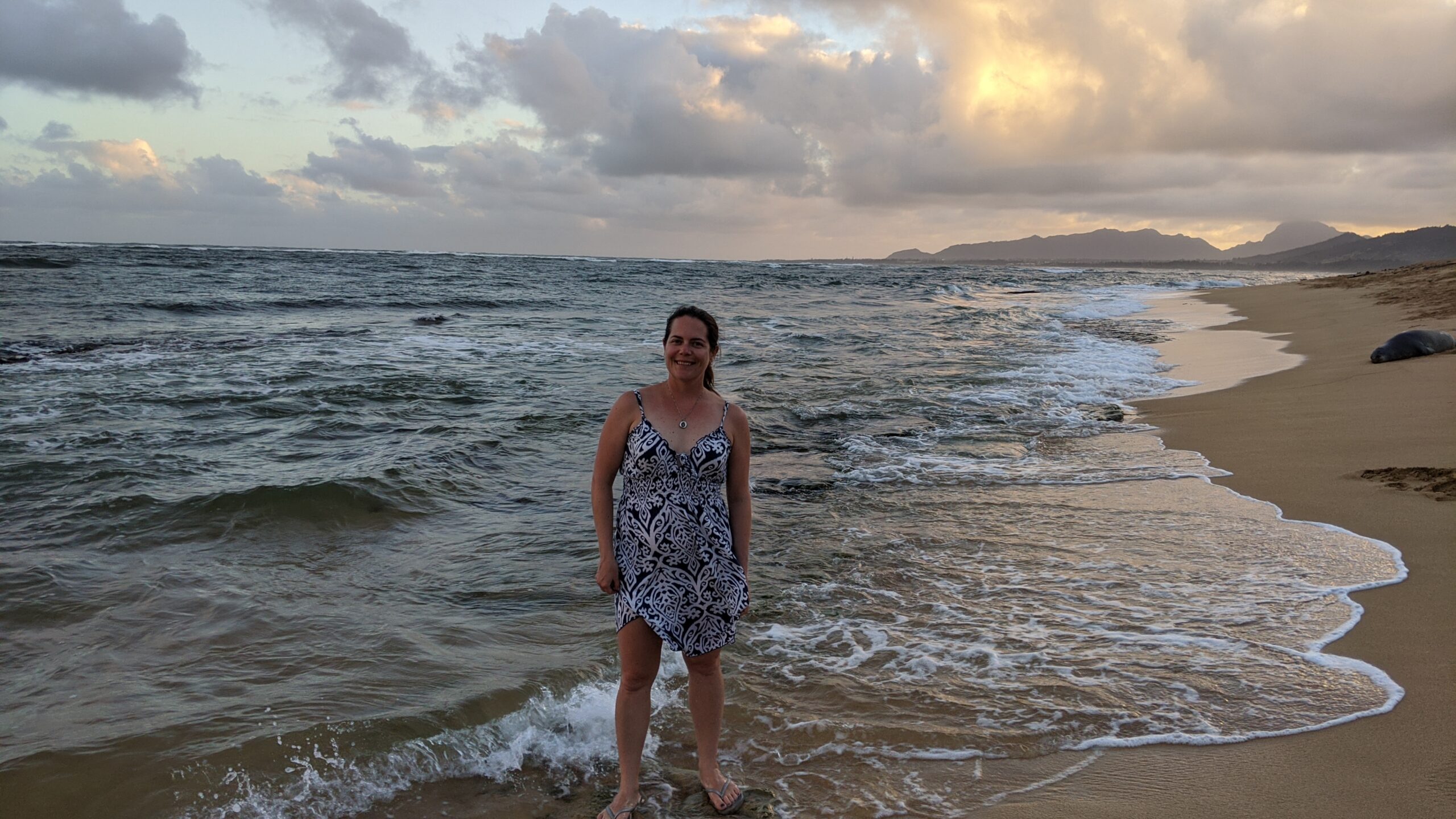 Sheraton Kauai Coconut Beach: Max walking the coastline