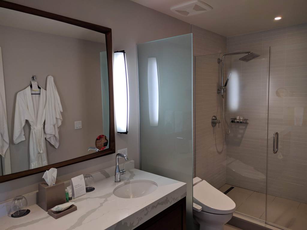 Bathroom behind the bedroom