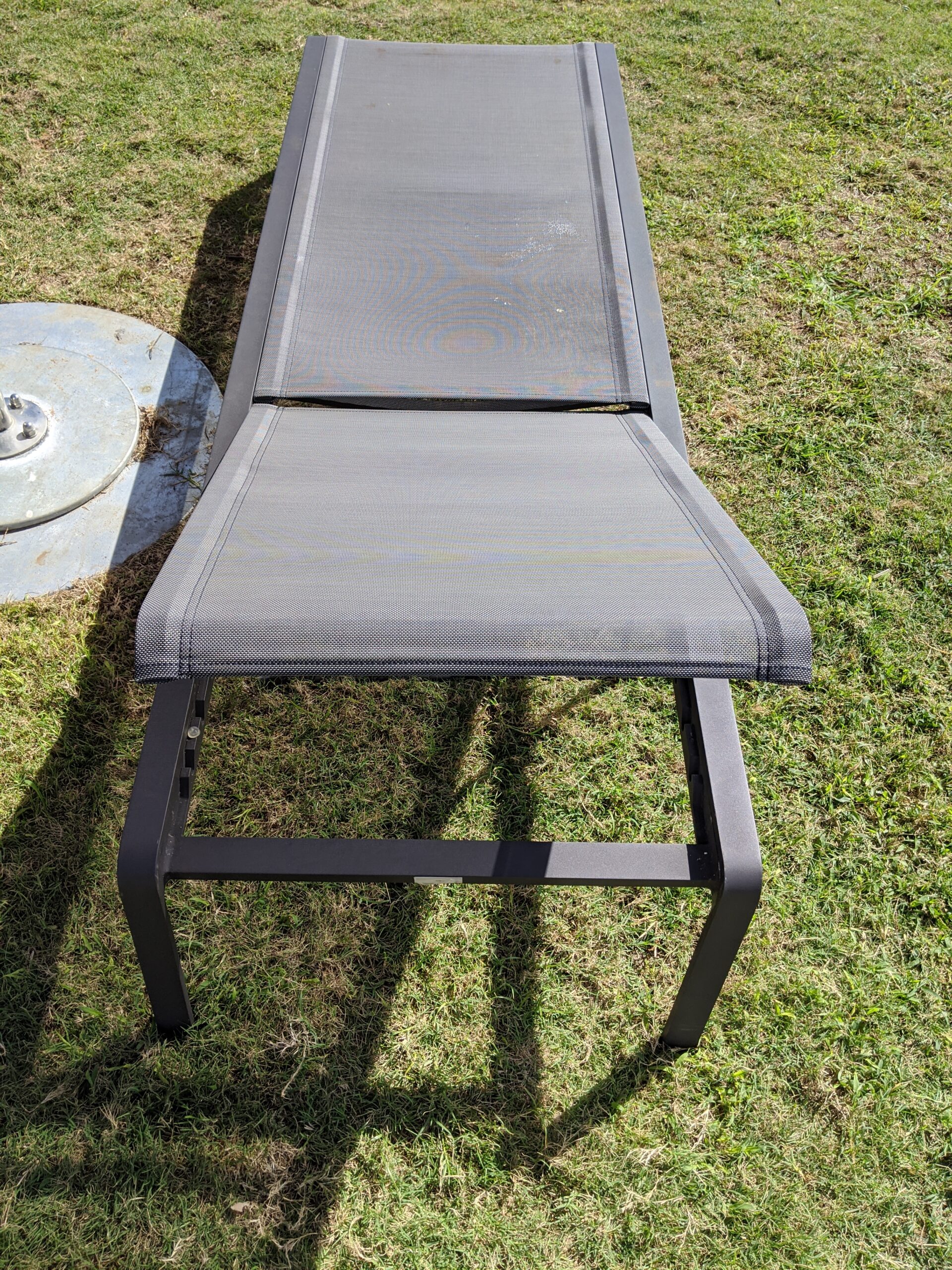 Sheraton Kauai Coconut Beach: broken chair