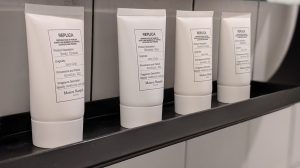 The Guild Tribute Hotel: Apprentice Guest Room with King Bed