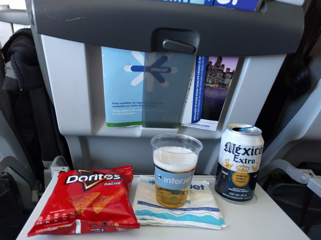 Interjet-Snack-Beer