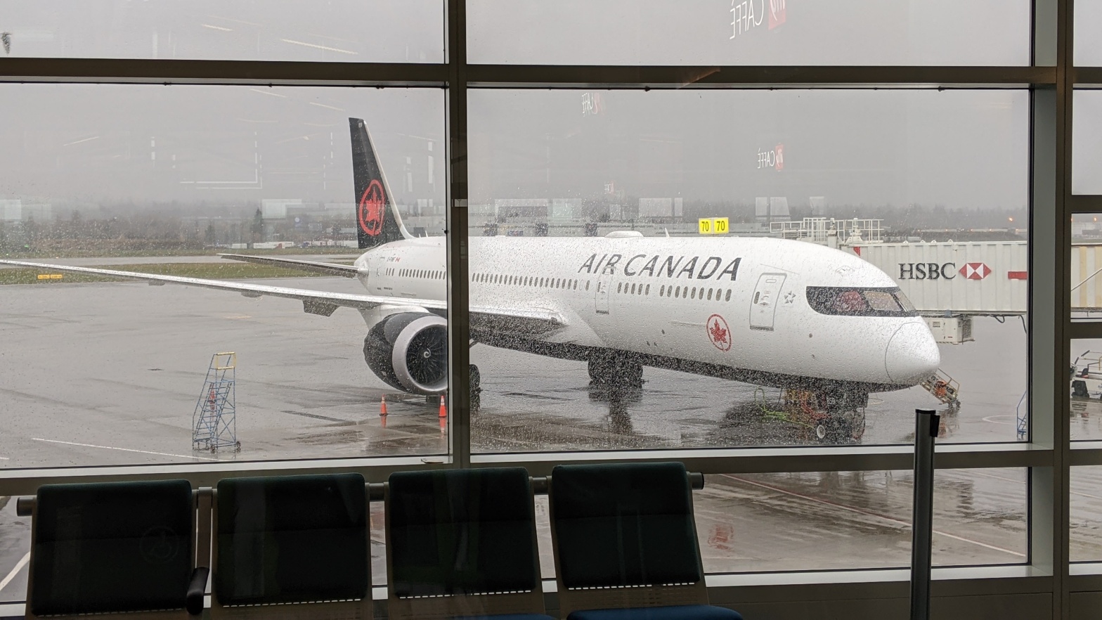 Air Canada 787 at YVR Airport