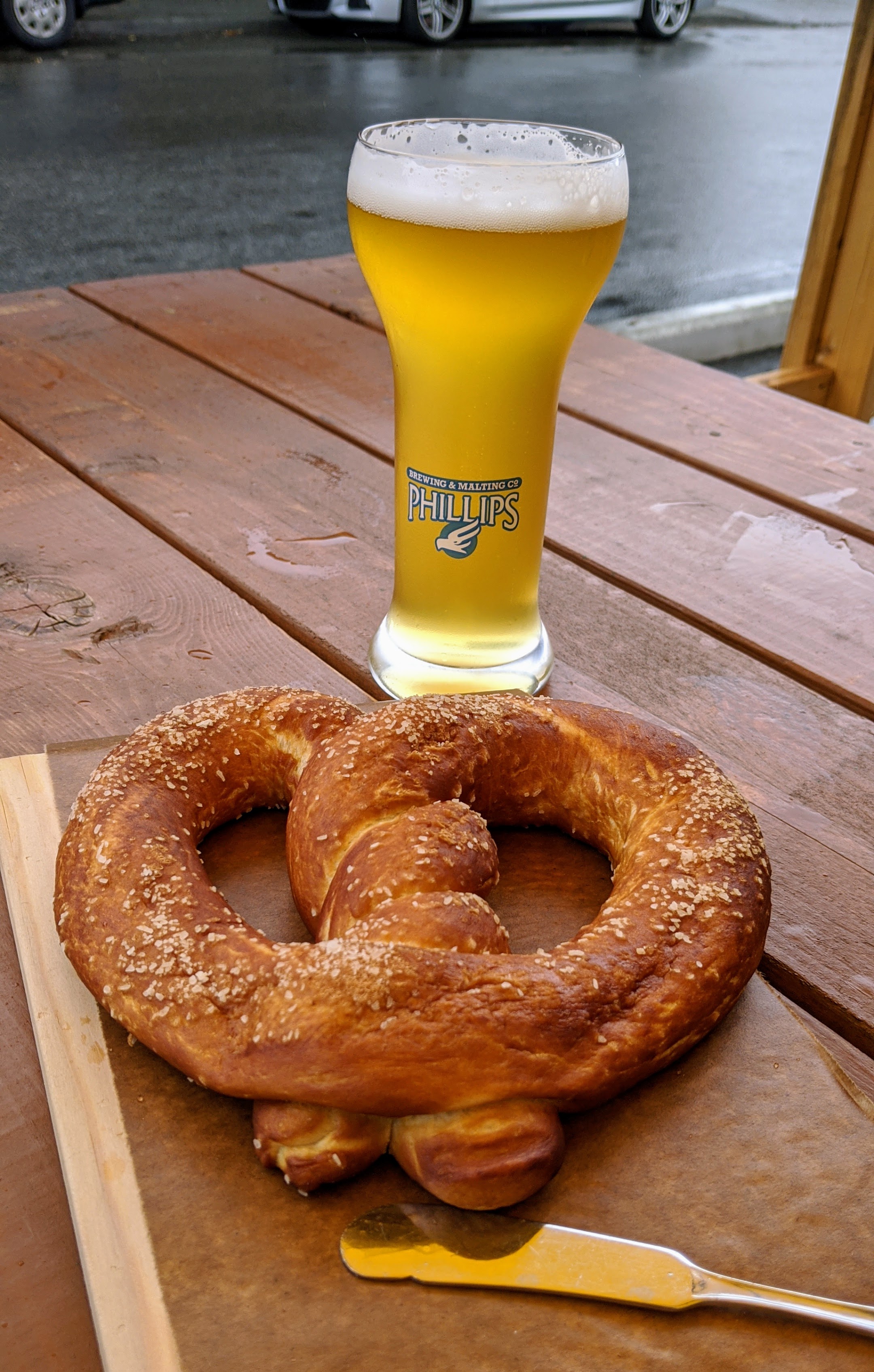 Beer and pretzel at Phillips Brewing
