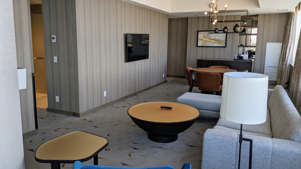 JW Marriott Edmonton ICE District Suite: Living area