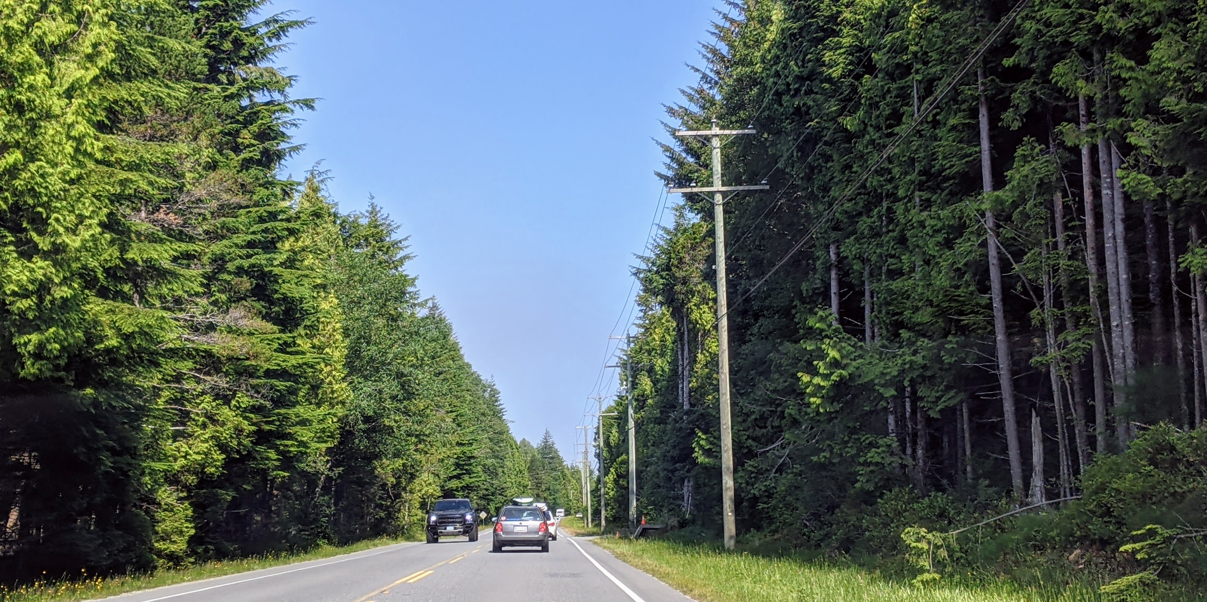Road between Ucluelet and Tofino