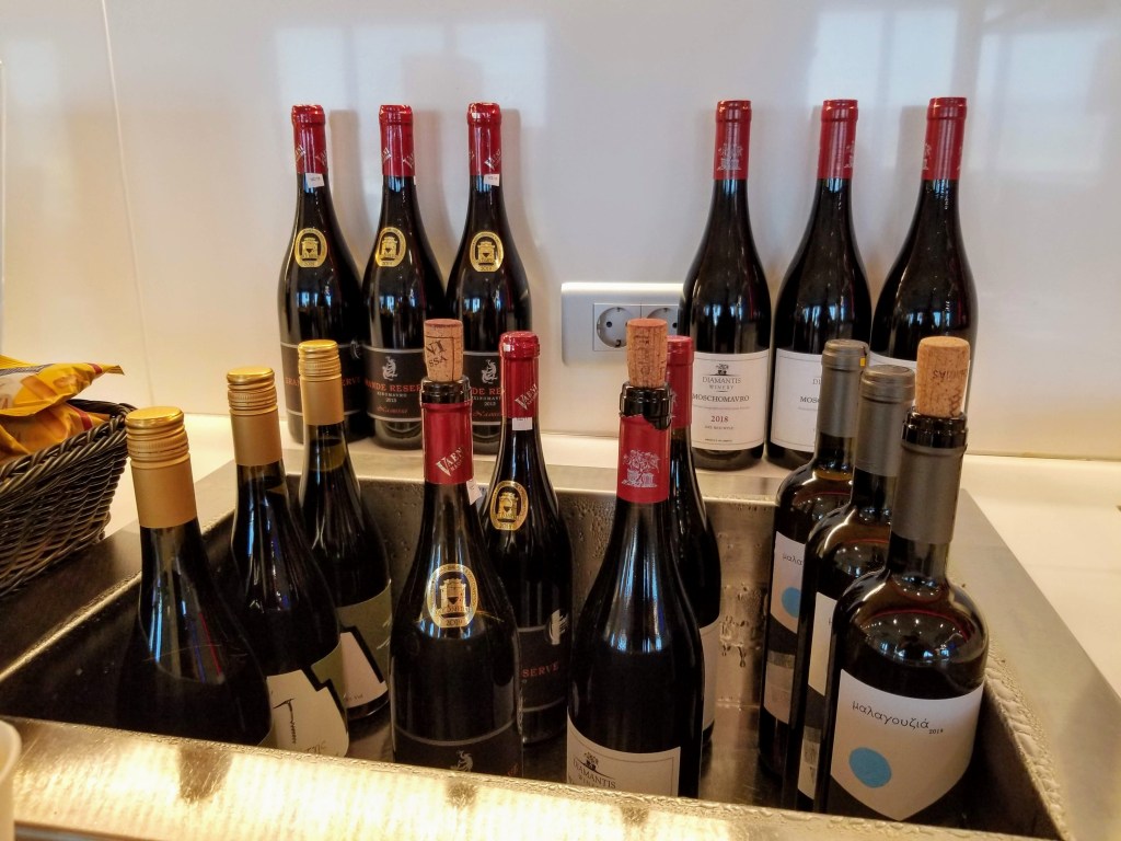 Aegean Lounge in Athens: Greek wine