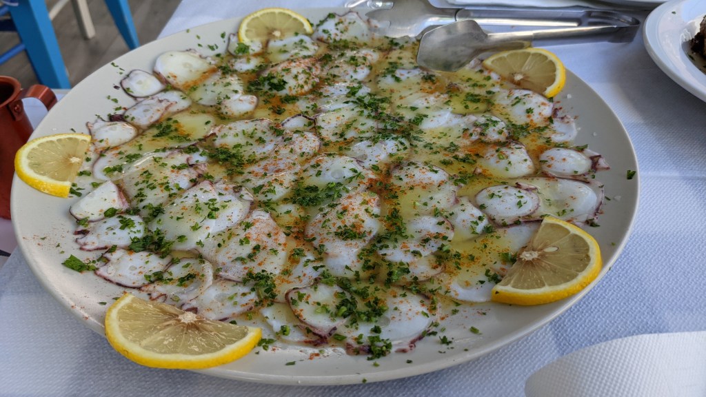 Dimitri's Taverne: octopus carpaccio