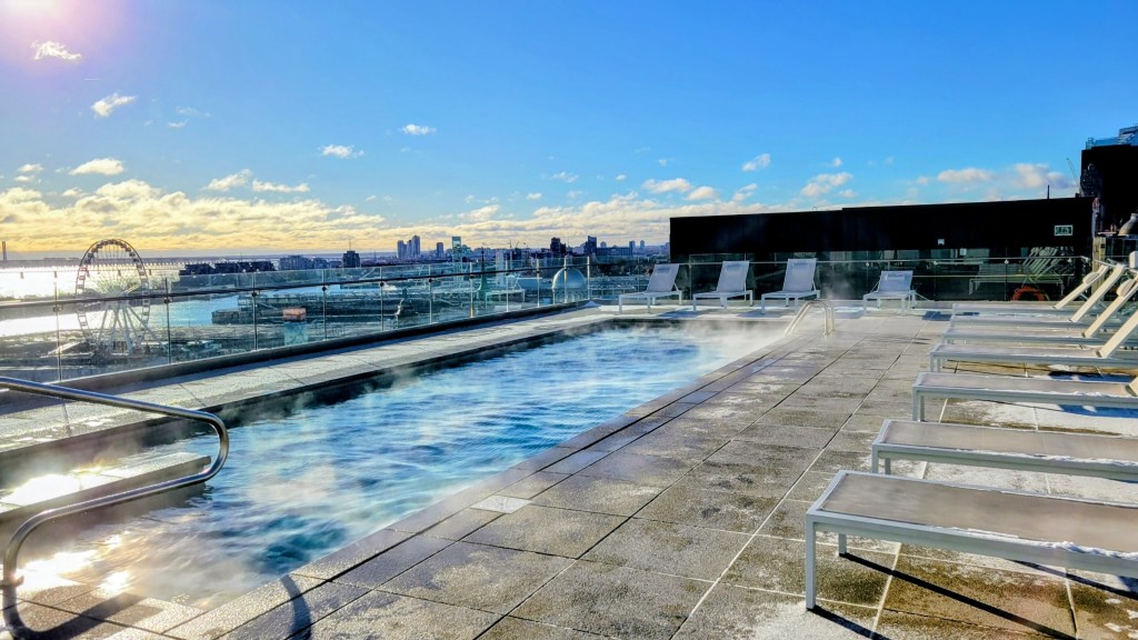 Review: Hyatt Centric Montreal – A modern hotel in Old Montreal, with a nice rooftop pool!